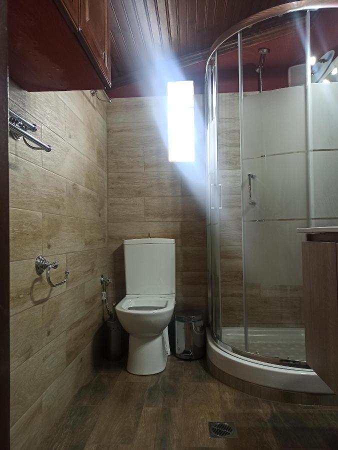 Forestrock Studio For Sale Too Спарти Екстериор снимка