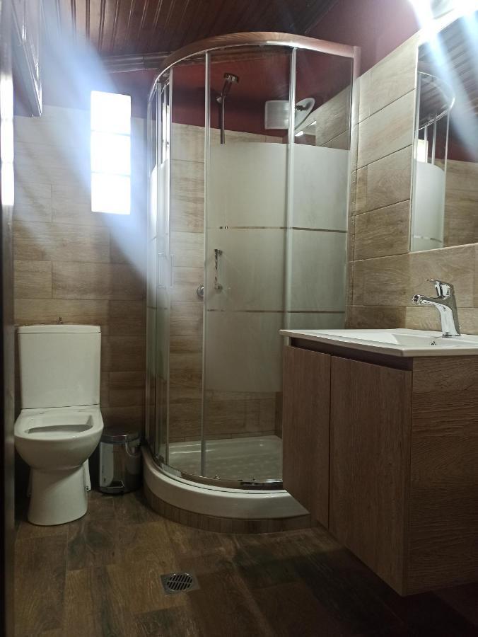 Forestrock Studio For Sale Too Спарти Екстериор снимка